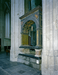 116242 Interieur van de Domkerk (Domplein) te Utrecht: grafmonument van bisschop George van Egmond.